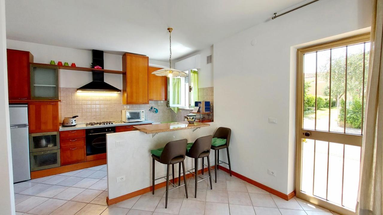 Narcisa Patio Apartment Бардолино Экстерьер фото